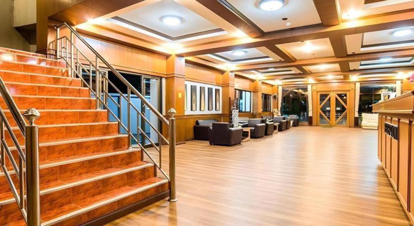 B2 Chiang Rai Night Bazaar Boutique & Budget Hotel Eksteriør billede